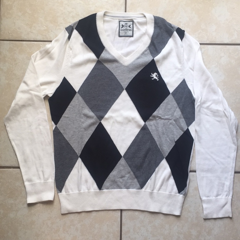 EUC Express V-Neck Argyle Sweater